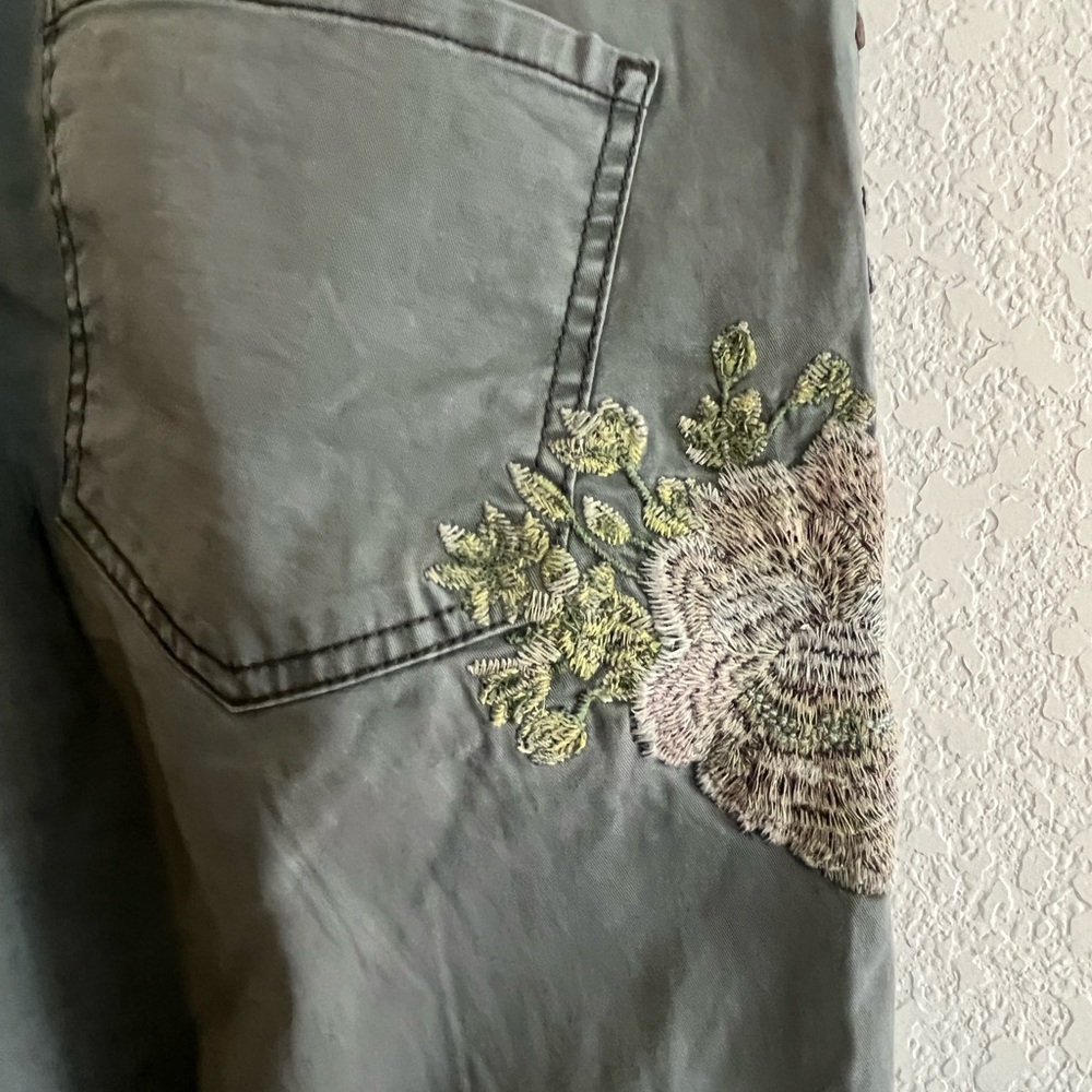 Sundance. 4. Embroidered flower pants in excellent condition.make an offer